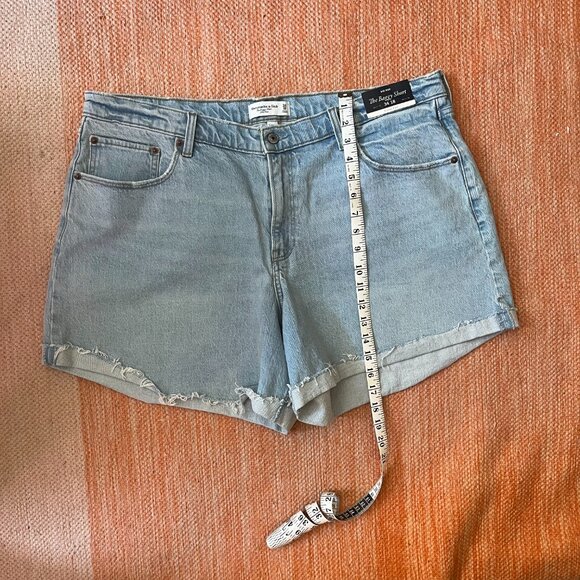 NWT Abercrombie & Fitch Curve Love Mid- Rise Baggy Jean Shorts 34/18 - Picture 7 of 8